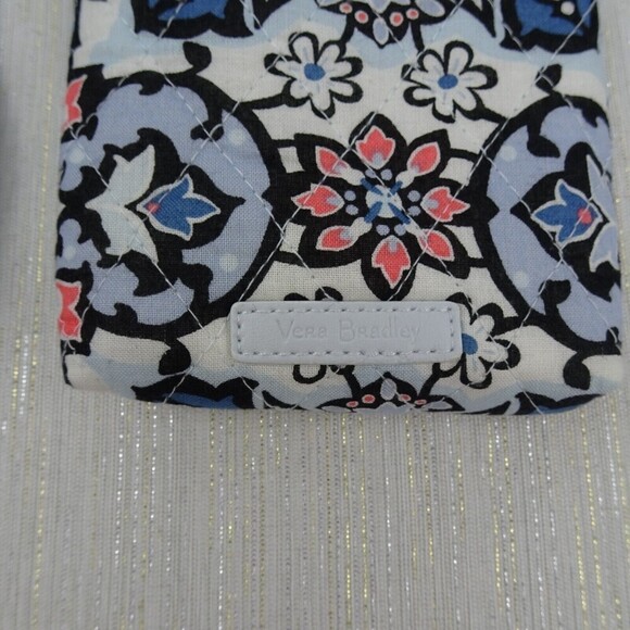 Vera Bradley Lisbon Medallion RFID Mini Cellphone ID Crossbody Bag Factory Style - Picture 5 of 10